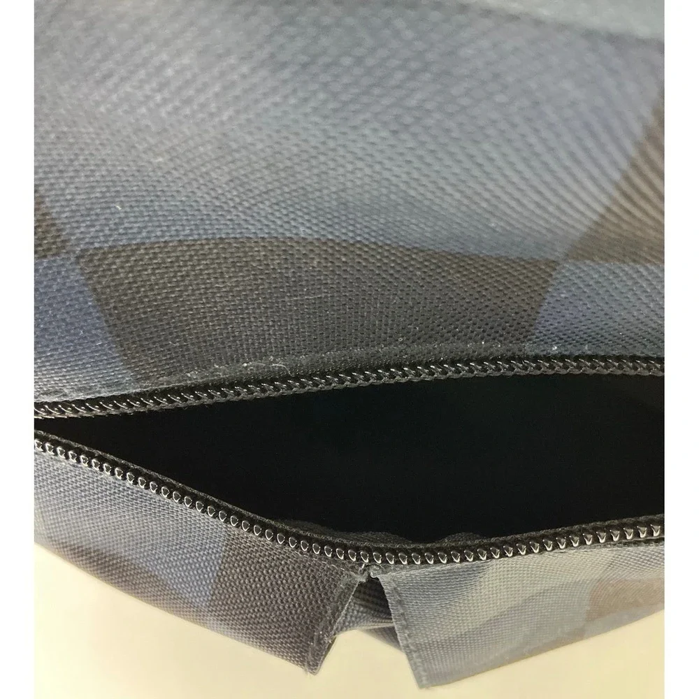 Eastsport Crossbody Bag Messenger Shoulder Bookbag‎ Checkered Pattern Blue Black